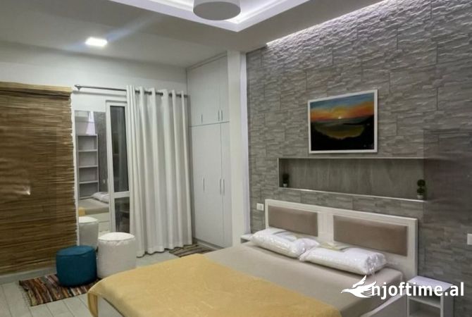 Shtepi me qera 1+1 ne Tirane - 678 Euro
