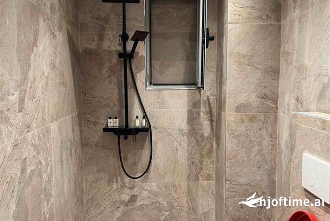 Shtepi me qera Apartament ne Tirane, 2+1, Mobilimi E mobiluar, Pagesa 698  Euro.