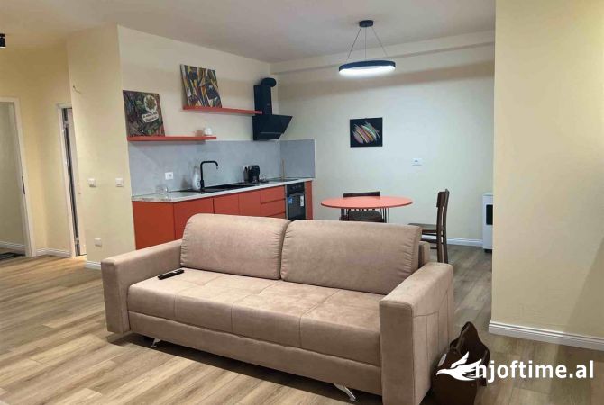 Casa in affitto 2+1 a Tirana - 698 Euro