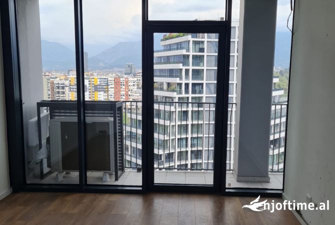 Jepet  Ambient Zyre me Qira  te Lake View Residence