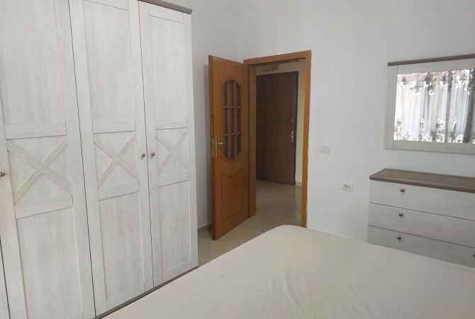 Shtepi me qera 1+1 ne Tirane - 648 Euro