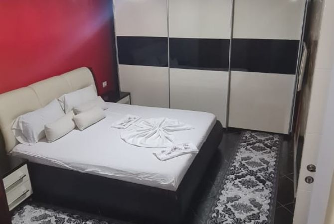 Shtepi me qera 3+1 ne Tirane - 698 Euro