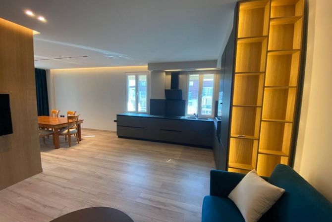 Shtepi me qera Apartament ne Tirane, 2+1, Mobilimi E mobiluar, Pagesa 1,000  Euro.