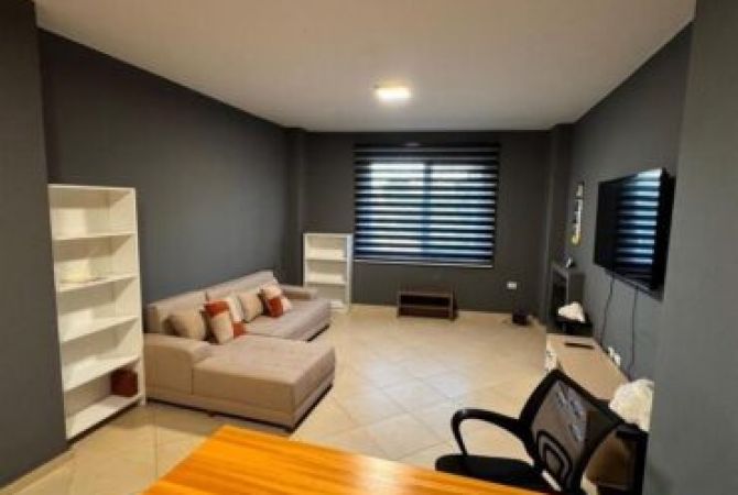 Ambient biznesi me qera 3+1 ne Tirane - 847 Euro