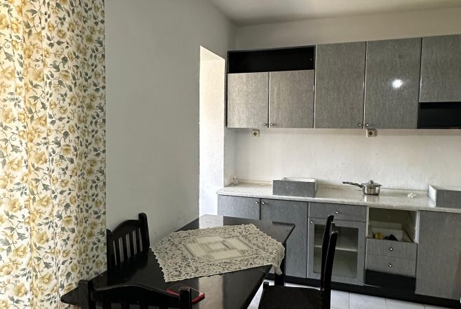 Shtepi me qera Apartament ne Tirane, 2+1, Mobilimi E mobiluar, Pagesa 397  Euro.