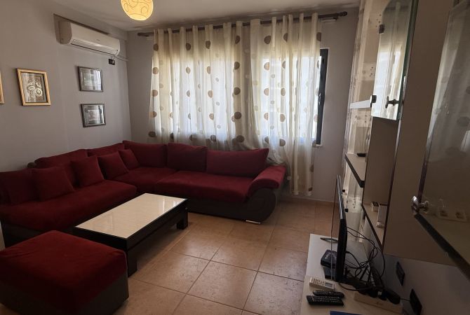 Shtepi ne shitje Apartament ne Tirane, 1+1, Mobilimi E mobiluar, Pagesa 95,997  Euro.