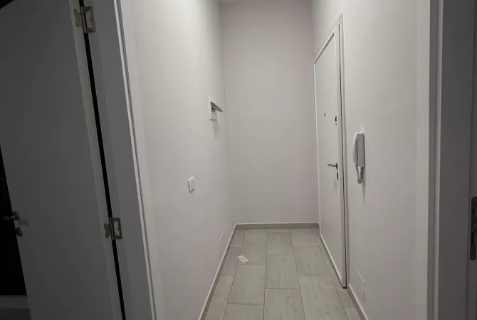 Ambient biznesi me qera 3+1 ne Tirane - 497 Euro