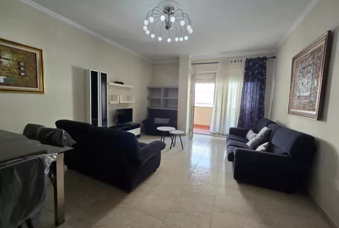 Shtepi me qera Apartament ne Tirane, 2+1, Mobilimi E mobiluar, Pagesa 750  Euro.