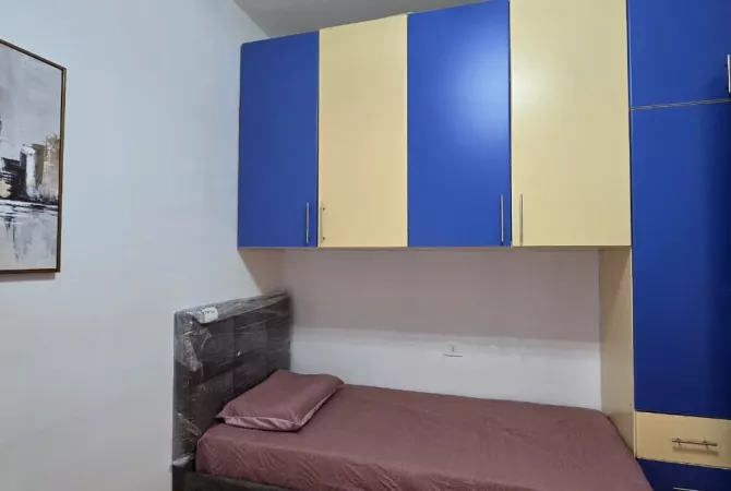 Shtepi me qera 2+1 ne Tirane - 750 Euro