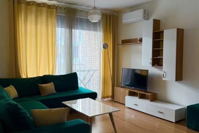 Shtepi me qera Apartament ne Tirane, 2+1, Mobilimi E mobiluar, Pagesa 750  Euro.