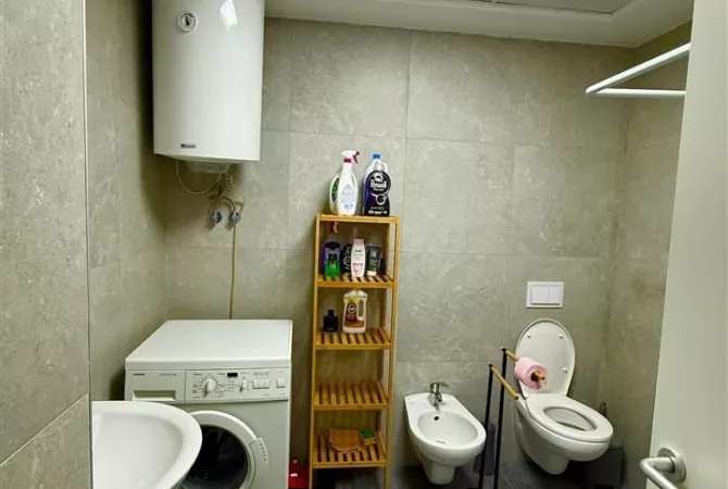 Shtepi me qera 2+1 ne Tirane - 750 Euro