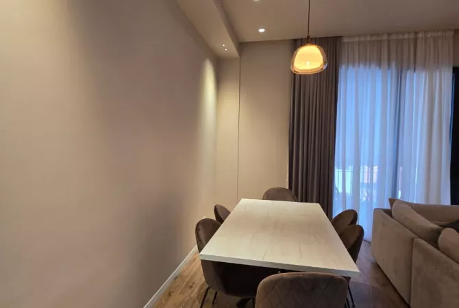 Shtepi me qera Apartament ne Tirane, 2+1, Mobilimi E mobiluar, Pagesa 1,200  Euro.