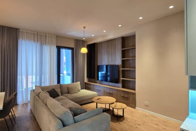 Shtepi me qera Apartament ne Tirane, 2+1, Mobilimi E mobiluar, Pagesa 1,200  Euro.