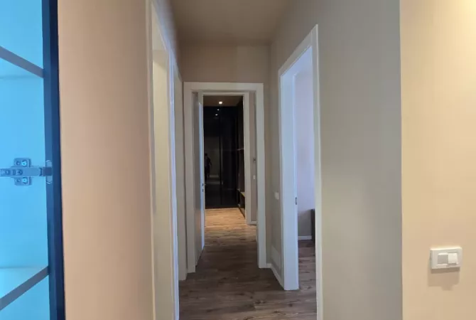 Shtepi me qera Apartament ne Tirane, 2+1, Mobilimi E mobiluar, Pagesa 1,200  Euro.