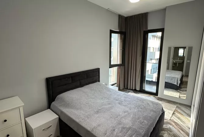 Shtepi me qera Apartament ne Tirane, 3+1, Mobilimi E mobiluar, Pagesa 1,200  Euro.