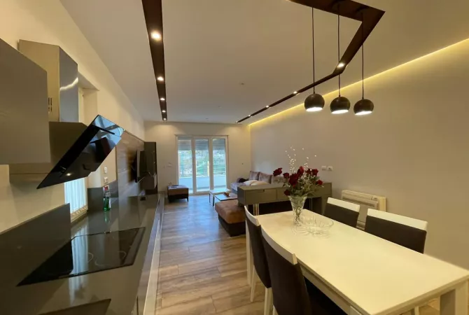 Casa in affitto 3+1 a Tirana - 1,500 Euro