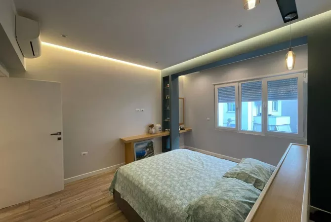 Shtepi me qera Apartament ne Tirane, 3+1, Mobilimi E mobiluar, Pagesa 1,347  Euro.