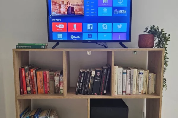 Shtepi ne shitje Apartament ne Tirane, Garsoniere, Mobilimi E mobiluar, Pagesa 92,997  Euro.