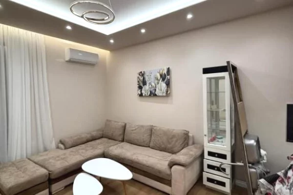 Shtepi me qera 1+1 ne Tirane - 595 Euro