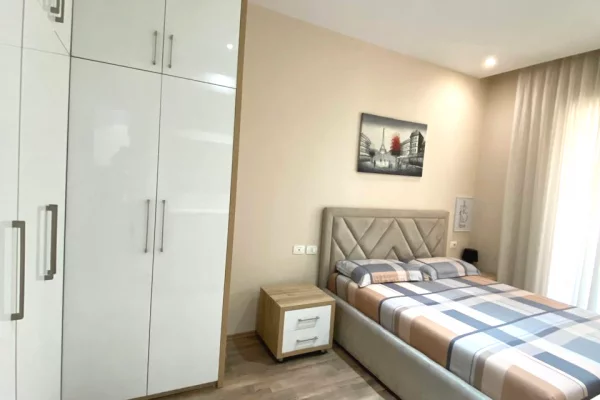 Shtepi me qera 2+1 ne Tirane - 547 Euro