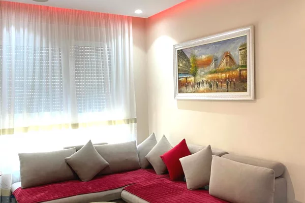 Shtepi me qera 2+1 ne Tirane - 547 Euro