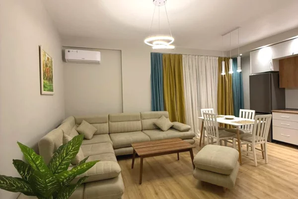 Shtepi me qera 1+1 ne Tirane - 547 Euro