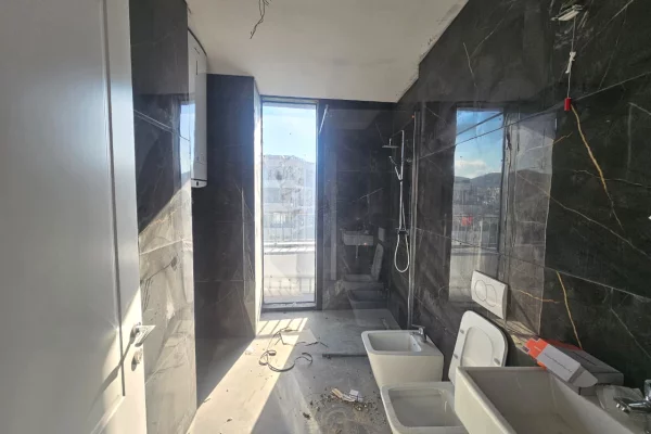 Shtepi ne shitje 3+1 ne Tirane - 674,997 Euro