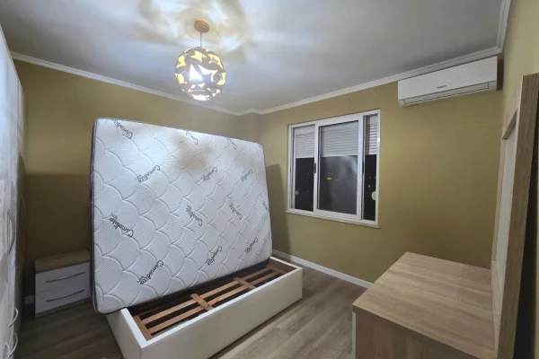 Shtepi me qera 2+1 ne Tirane - 697 Euro