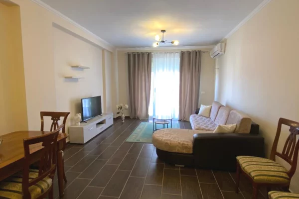Shtepi me qera 2+1 ne Tirane - 497 Euro
