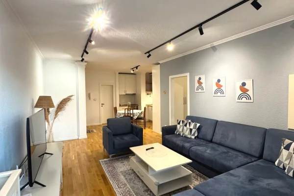 Shtepi me qera Apartament ne Tirane, 2+1, Mobilimi E mobiluar, Pagesa 747  Euro.