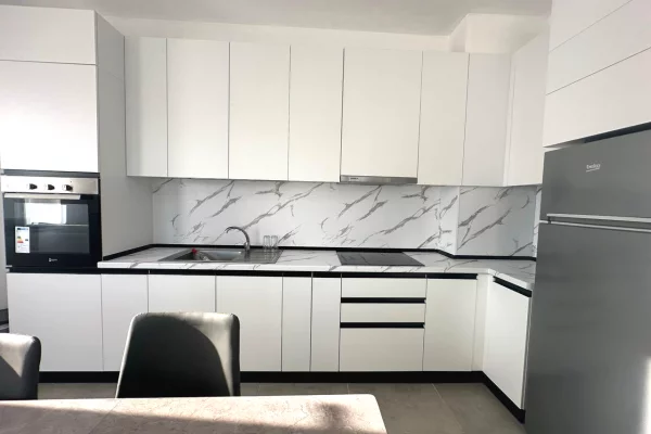 Shtepi me qera Apartament ne Tirane, 2+1, Mobilimi E mobiluar, Pagesa 597  Euro.