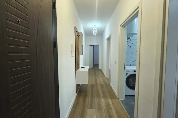Shtepi me qera Apartament ne Tirane, 3+1, Mobilimi E mobiluar, Pagesa 697  Euro.