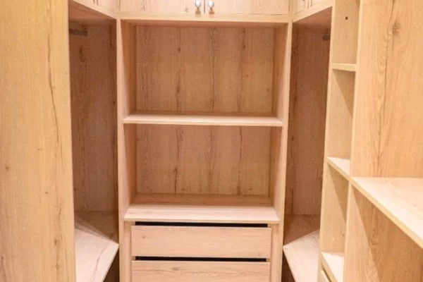 Shtepi me qera Apartament ne Tirane, 2+1, Mobilimi E mobiluar, Pagesa 847  Euro.