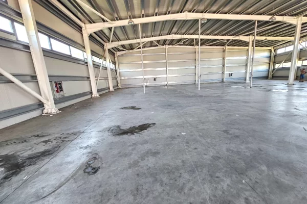 Business Property for Rent 4+1 in Tirana - 4,497 Euro