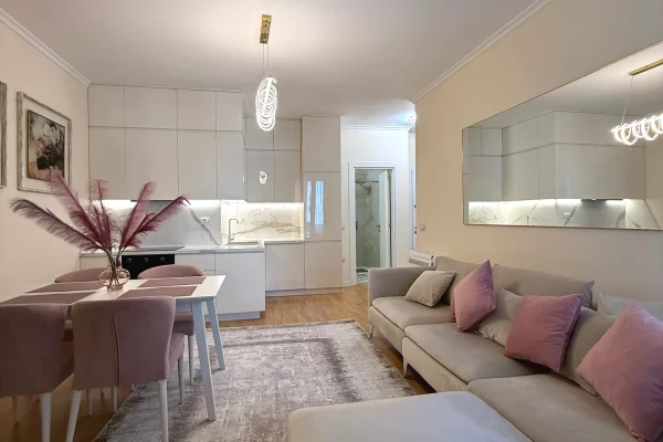 Shtepi me qera 2+1 ne Tirane - 1,197 Euro