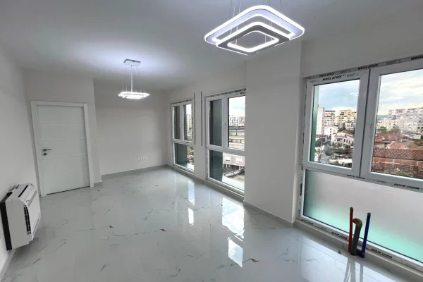 Ambient biznesi me qera 3+1 ne Tirane - 497 Euro