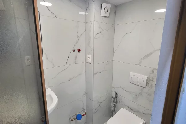 Ambient biznesi me qera 1+1 ne Tirane - 647 Euro
