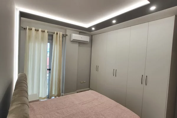 Shtepi me qera 1+1 ne Tirane - 547 Euro