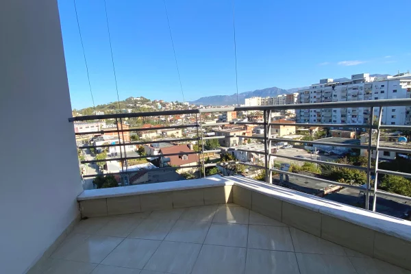 Shtepi me qera 2+1 ne Tirane - 497 Euro