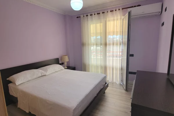 Shtepi me qera 2+1 ne Tirane - 897 Euro