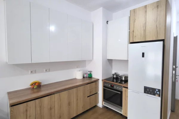 Shtepi me qera Apartament ne Tirane, 2+1, Mobilimi E mobiluar, Pagesa 497  Euro.