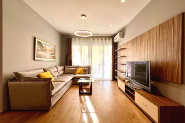 Shtepi ne shitje Apartament ne Tirane, 2+1, Mobilimi E mobiluar, Pagesa 194,997  Euro.