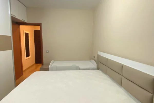Shtepi me qera 1+1 ne Tirane - 397 Euro