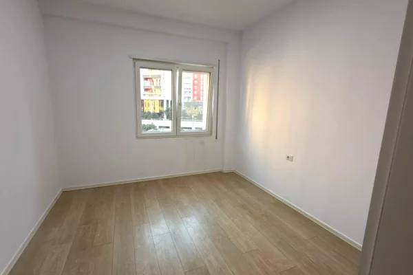 Shtepi me qera 2+1 ne Tirane - 850 Euro