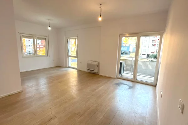 Shtepi me qera 2+1 ne Tirane - 850 Euro