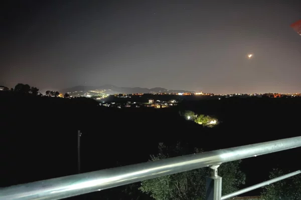 Shtepi me qera Shtepi Private ne Tirane, 4+1, Mobilimi E mobiluar, Pagesa 1,197  Euro.