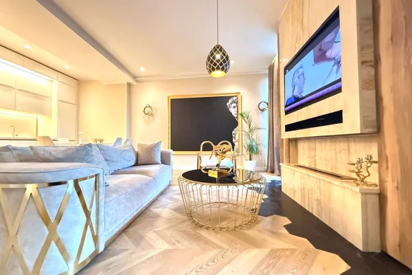 Shtepi me qera Apartament ne Tirane, 1+1, Mobilimi E mobiluar, Pagesa 1,297  Euro.