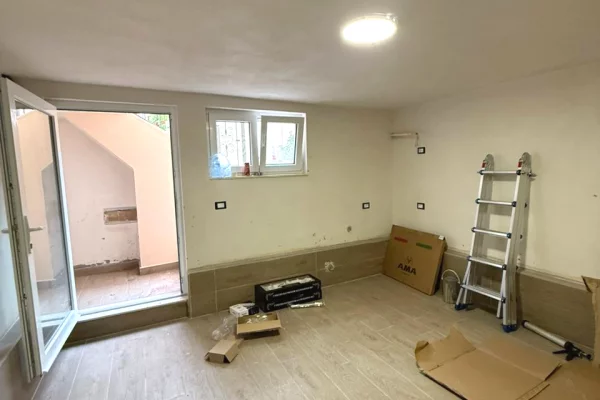 Jepet me qira vile twin – Rruga e Kavajes (mbrapa Garden Building)