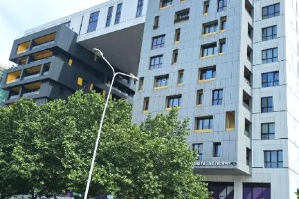 Business Property for Rent 4+1 in Tirana - 497 Euro