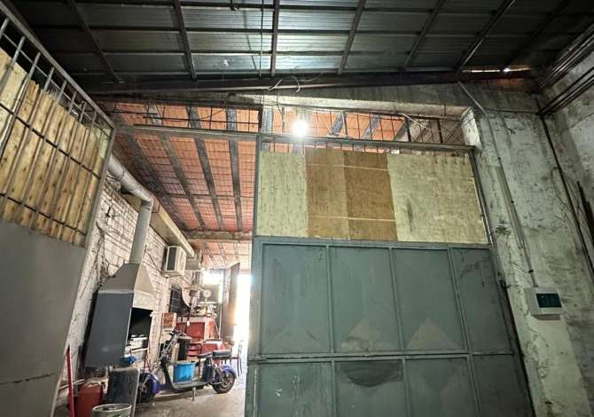 📢Jepet Mgazine me Qira ne Selite, Sip: 400 m2🔑